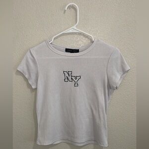 “NY” white tee